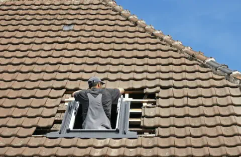 Pose de velux - Crosmières
